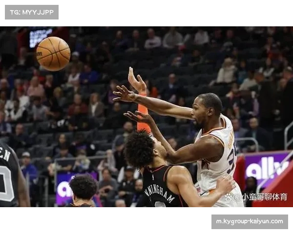 火箭对活塞首发亮相 杜兰特迎战康宁汉姆 汤普森兄弟展开对决